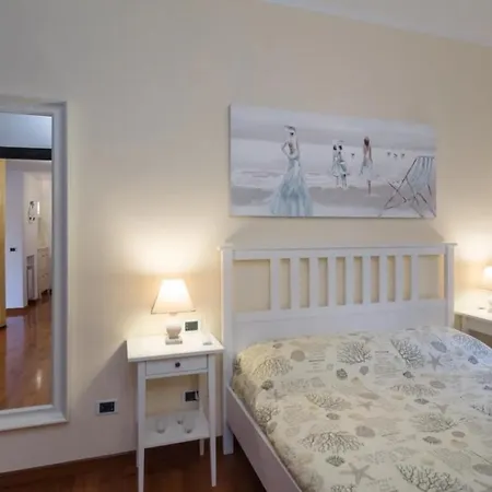 Apartment Pied A Terre *