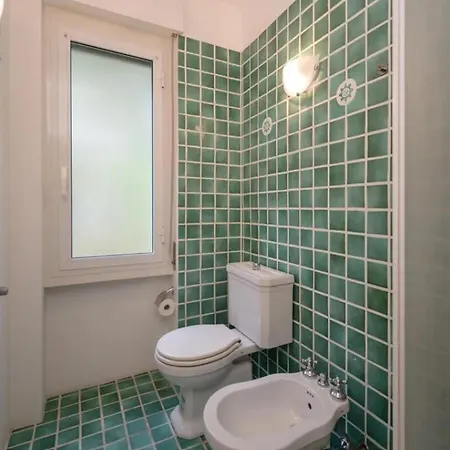Pied A Terre Apartment